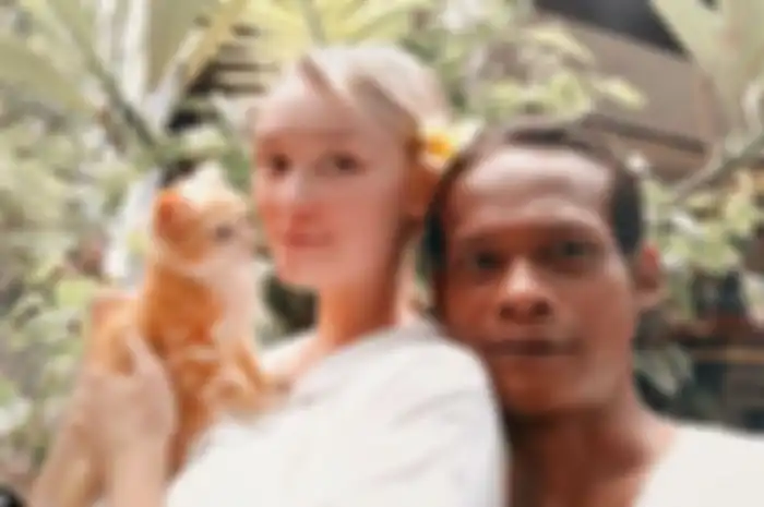 Kebersamaan Polly dan Nur Khamid