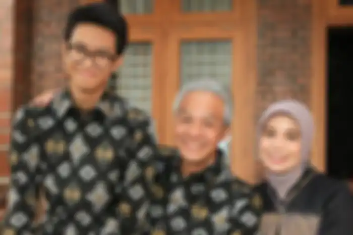Ganjar Pranowo beri komentar kocak usai dicuekin oleh anak dan istrinya 