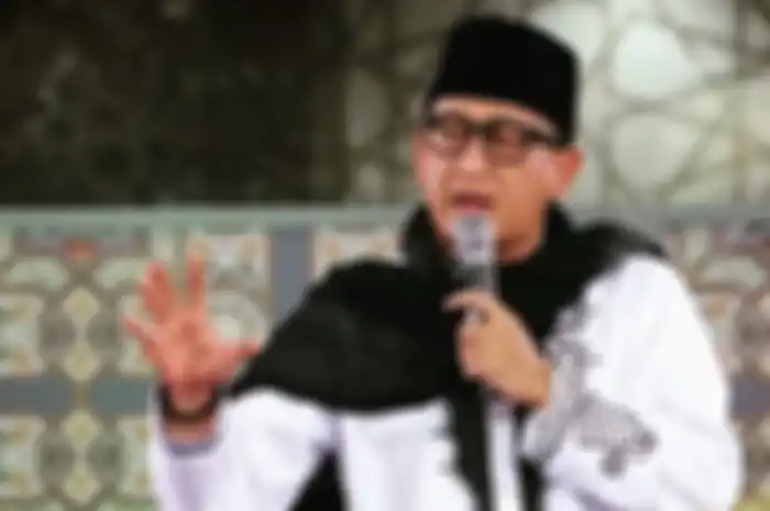 Bikin kaget seantero negeri gegara tetiba pingsan saat berdakwah, Ustaz Zacky Mirza justru ngaku sempat pasrah, kok bisa ? 