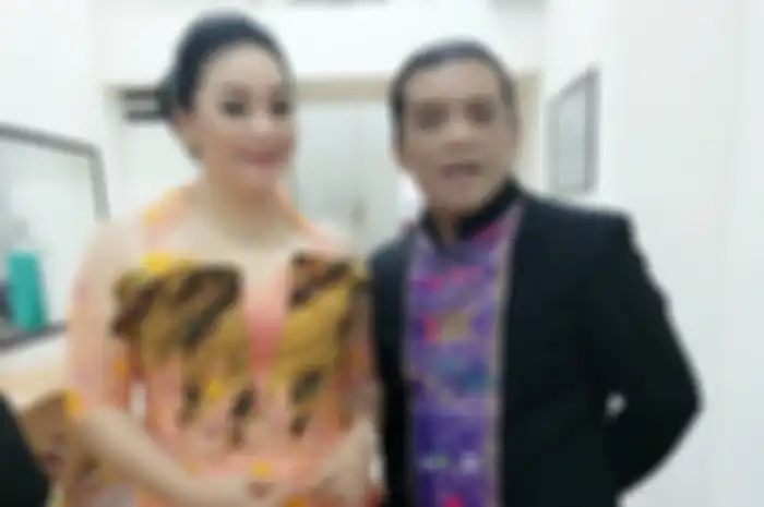 Setia dampingi suaminya hingg akhir hayat, Yan Vellia ungkap pesan chat terakhir Didi Kempot sebelum hembuskan nafas terakhir