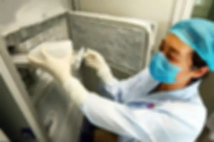 Kulkas penyimpan 1.500 virus termasuk virus corona (SARS/MERS) di Laboratorium Virus Wuhan. 