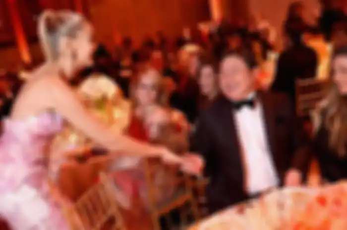 Jho Low bersama dengan supermodel Gigi Hadid.