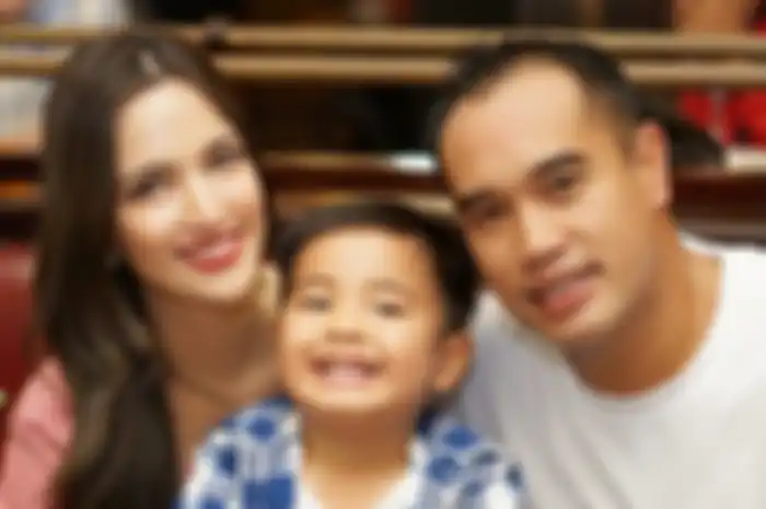Nia Ramadhani, Ardie Bakrie dan Magika 