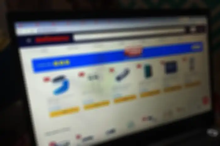 Tampilan situs e-commerce Bhinneka.com