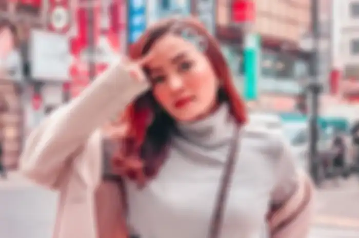 Beauty Vlogger Rachel Goddard
