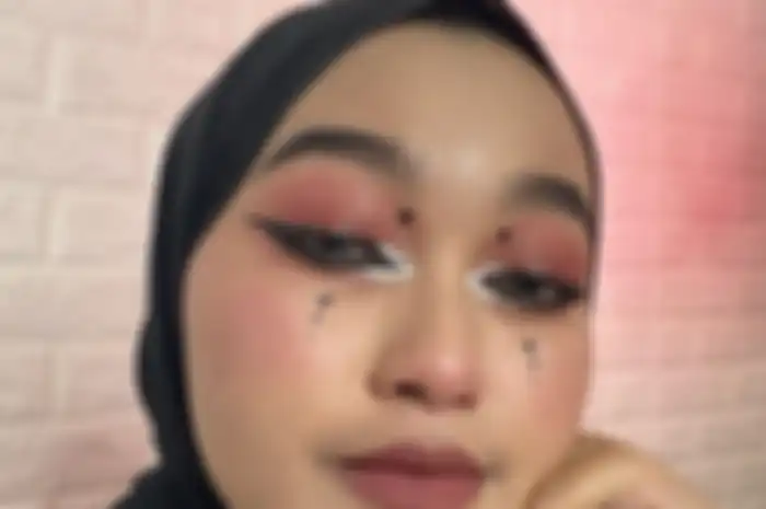 Indira Kalistha 