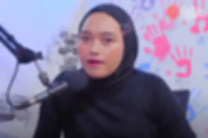 Indira Kalistha saat wawancara dengan Gritte Agatha