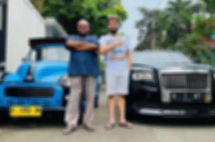 Rano Karno tolak tawaran Raffi Ahmad untuk menukar oplet Si Doel dengan mobil Rolls Royce.