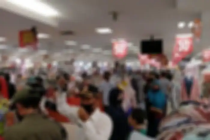 Nekat Geruduk Pusat Perbelanjaan di Tengah Pandemi Virus Corona, Para Pengunjung Mall Ini Mendadak Ketar Ketir Usai Salah Satu Petugas Kasir Dinyatakan Positif Covid-19