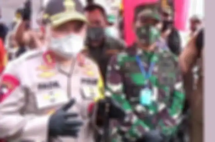 Kapolda Jatim Irjen Pol Moh Fadil Imran dan Pangdam V Brawijaya Mayjen TNI Widodo Iryansah dan Sekdaprov Heru Tjahyono 