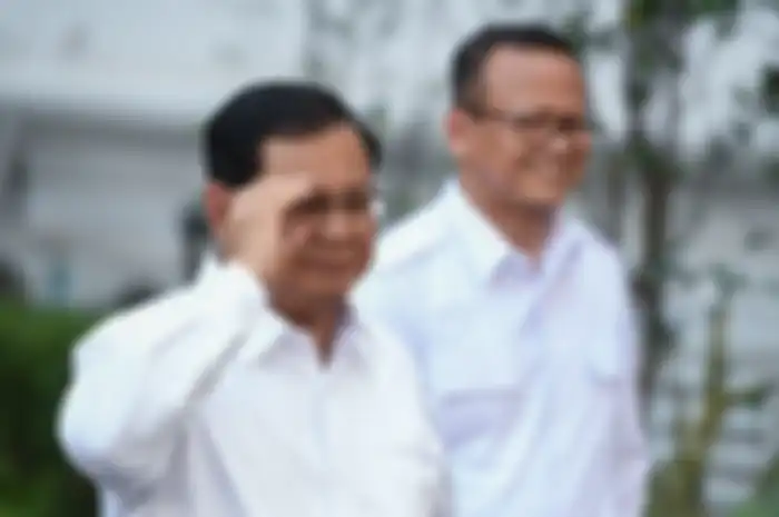 Jadi Sorotan, Cara Prabowo Membangunkan Stafnya yang Tertidur Tak Terduga! Bisa-bisanya Lakukan Hal Ini ke Bawahannya