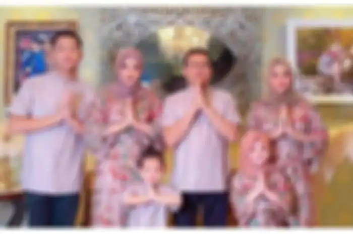 Potret lebaran keluarga Anang Hermansyah, diunggah Minggu (24/5/2020).