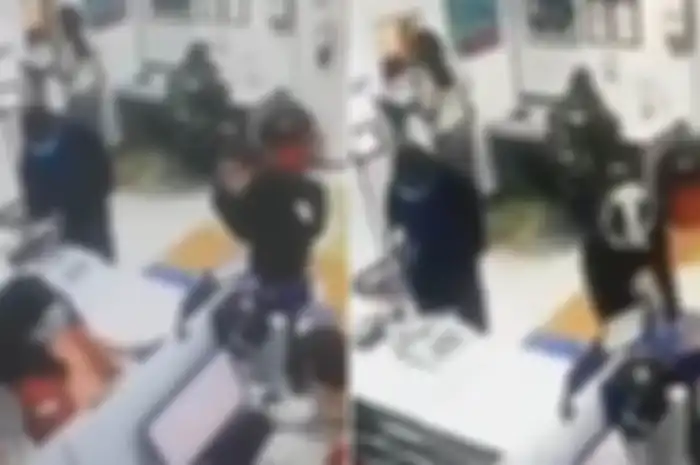 Aksi nekat wanita di Ukraina viral usai terekam kamera CCTV. Nekat copot celana dalam di muka umum dan gunakan sebagai masker