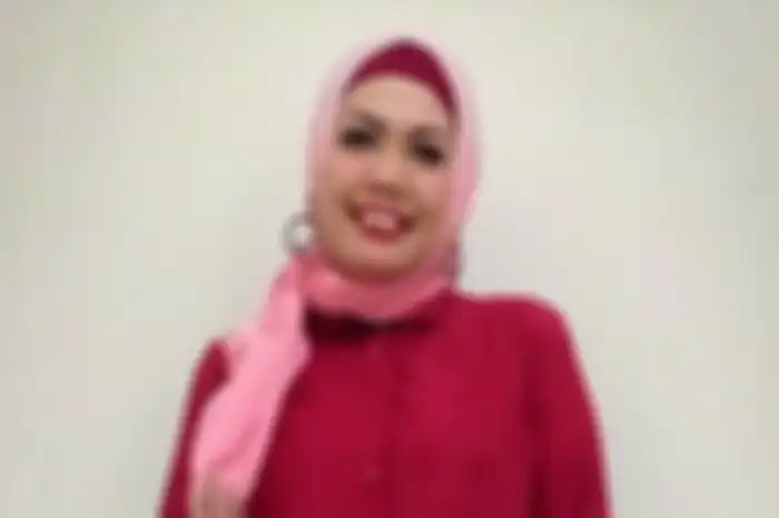 Elly Sugigi