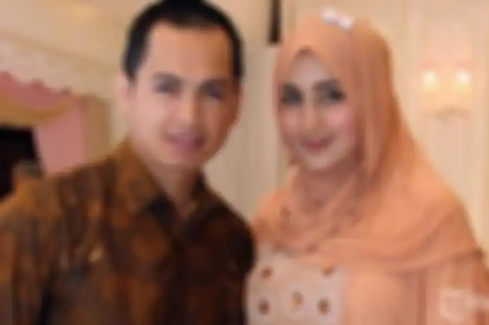 Tidak Dapat Restu Orang Tua Masih Nekat Menikahi Siri Anak Menteri, Aktor yang Banting Setir Jadi Anggota DPR ini Dilaporkan Mertuanya Sendiri Hingga Harus Dijemput Polisi saat Masa Pengantin Baru