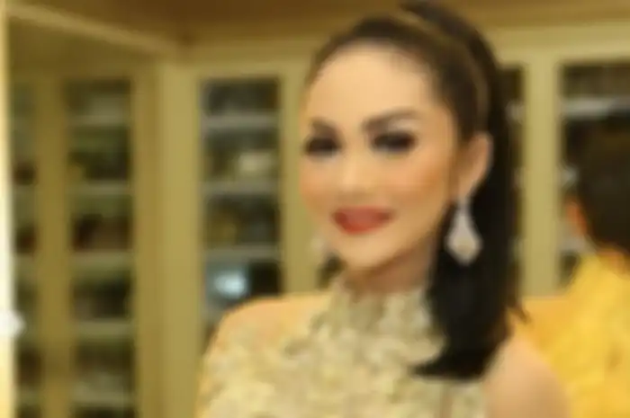 Tak Sudi Menua, Krisdayanti Rela Rogoh Kocek Puluhan Juta Hanya untuk Suntikkan Setetes DNA Ikan Salmon, sang Diva: Cantik itu Sakit!