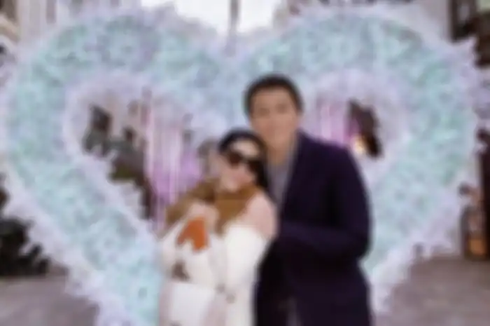 Syahrini dan Reino Barack