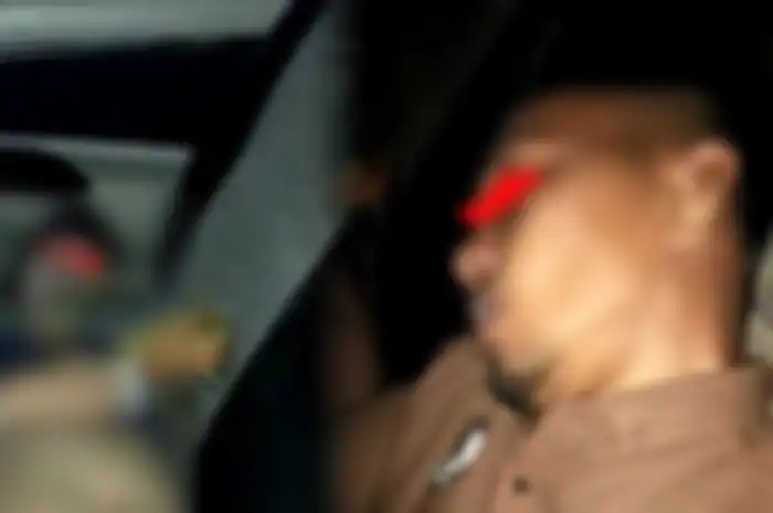 Zul dan H, pasangan ASN mesum yang ditemukan pingsan di dalam mobil di Medan, Kamis (4/6/2020). 