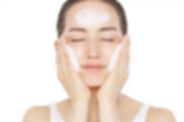 Cara memilih sabun cuci muka yang cocok untuk kulit remaja