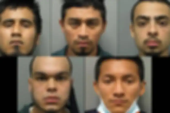 Para tersangka pembunuhan yang merupakan anggota geng MS-13 - Orellana (kiri atas)