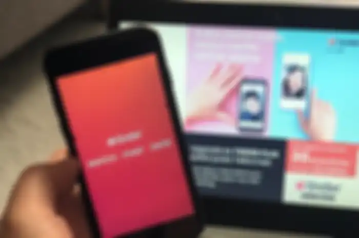 Telkomsel dan Tinder