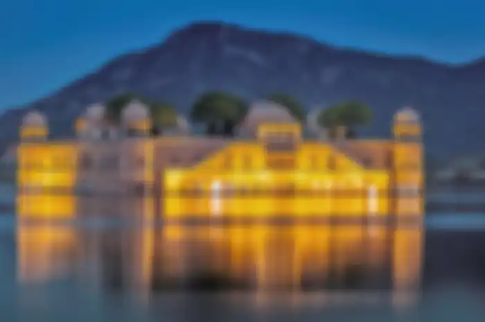 Tak Kalah Cantik dengan Taj Mahal, Begini Penampakan Istana yang Selalu Tenggelam di Danau India