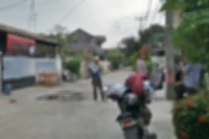 Situasi kediaman John Kei di perumahan Tytyan Indah Utama, Kota Bekasi, Senin (22/6/2020)