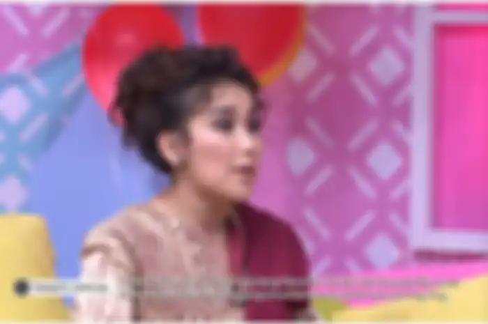 Ayu Ting Ting di acara spesial ulang tahunnya.