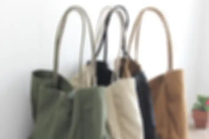 Tote bag