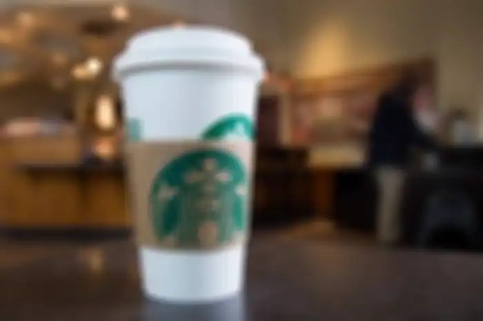 Nggak Cuma Dipecat, Pelaku yang Intip Dada Cewek Lewat CCTV Starbucks Diusut Polisi Karena Melanggar UU ITE