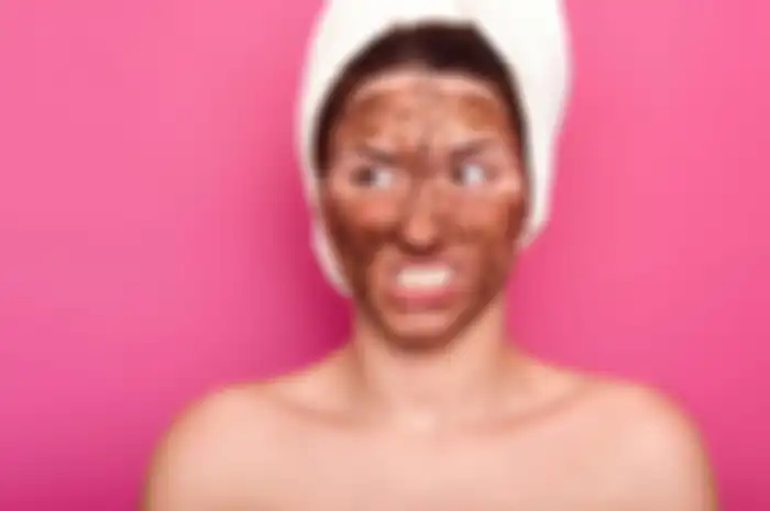Malah Merusak Kulit, Memakai Masker Wajah Setiap Hari Ternyata Tidak Baik!