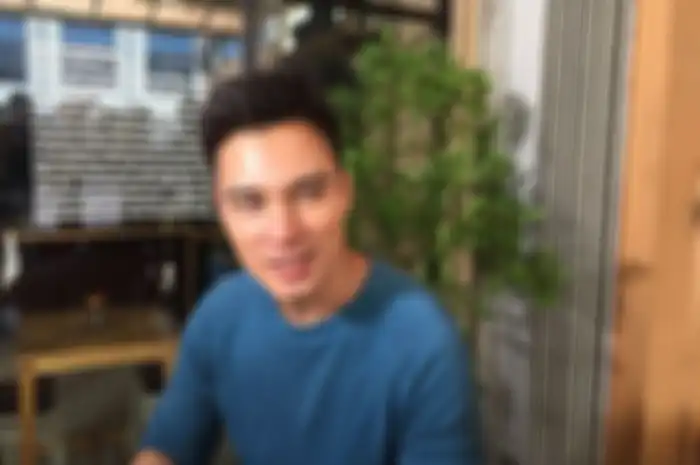 Baim Wong buat sopir bajaj nangis