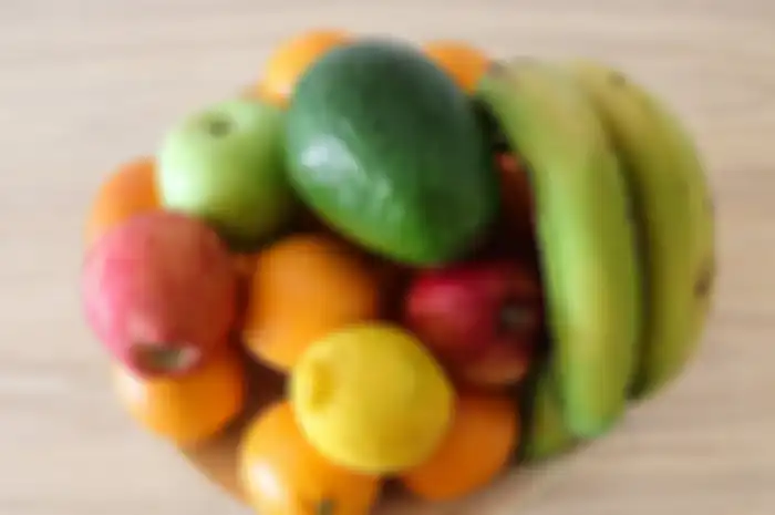 Alpukat dan beberapa buah lain