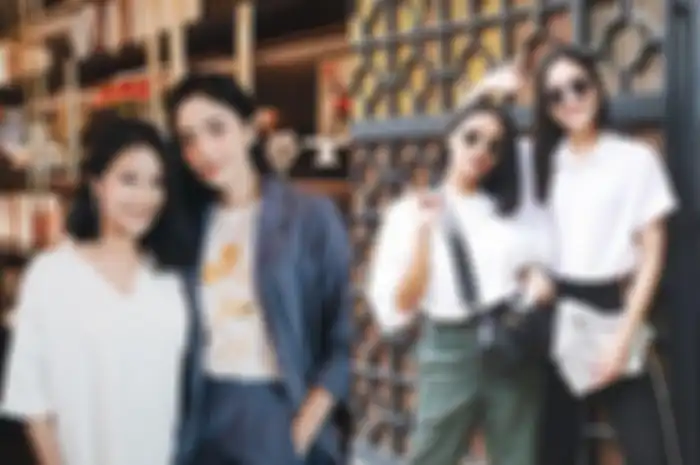 Ririn Dwi Ariyanti dan Siti Adira Kania