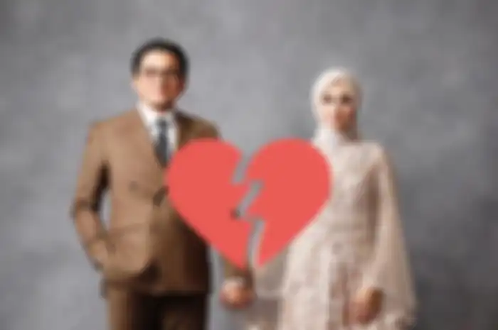 Laudya Cynthia Bella menyatakan telah bercerai dengan Engku Emran.