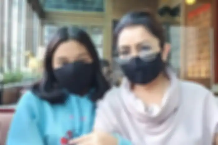 Khirani Trihatmodjo dan  Mayangsari