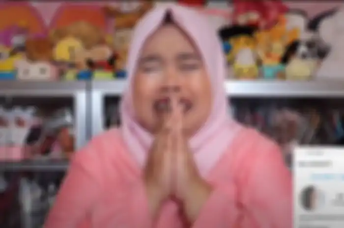 Sesenggukan Tangisi Akun Instagramnya yang Hilang, Kekeyi Mohon Ampun Pada Netizen Sampai Ucap Hal Mengejutkan: Kalau Aku Nggak Jadi Public Figure, Aku Kerja Apa?