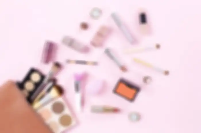 Peralatan make up