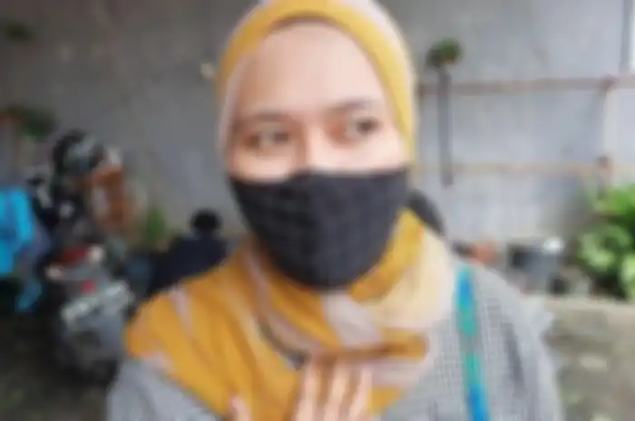 Suci Fitri Rohmah (24), mebeberkan kisah asmara Yodi Prabowo (26).