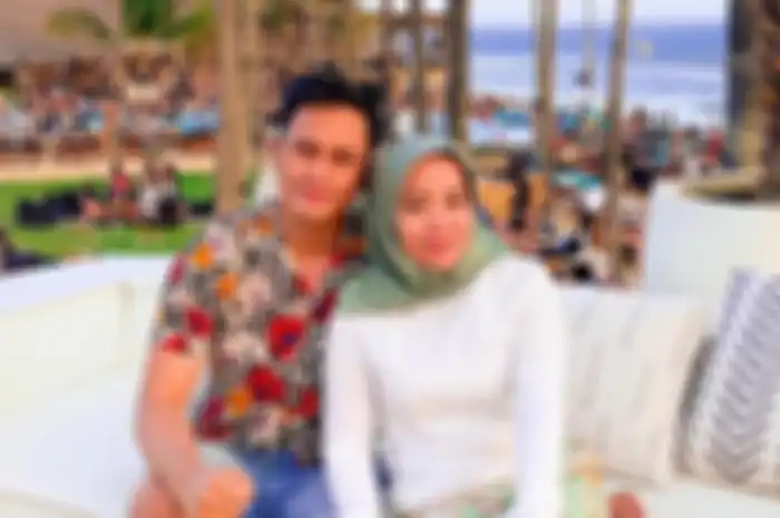 Muzdalifah dan Fadel Islami 