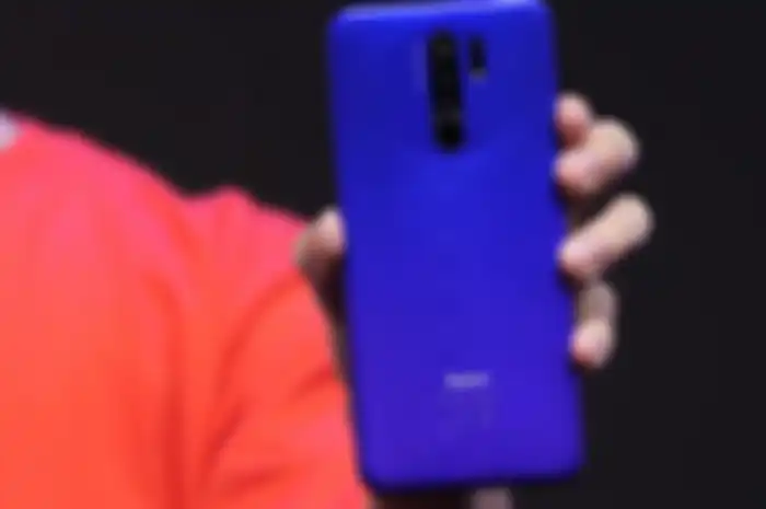 Perangkat Xiaomi Redmi 9 dengan warna Sunset Purple yang diperkenalkan pada hari Selasa (14/7)