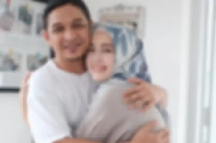 Pasha Ungu dan istri