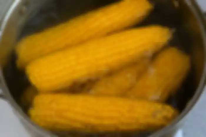 Manfaat air rebusan jagung jika dikonsumsi setiap hari