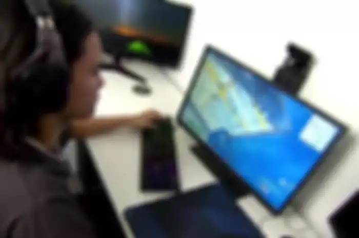 Alex ketika bermain Fortnite