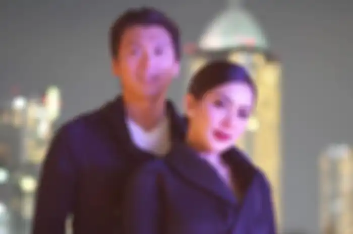 Gaya Syahrini buat mertuanya tertawa ngakak saat hari ulang tahunnya