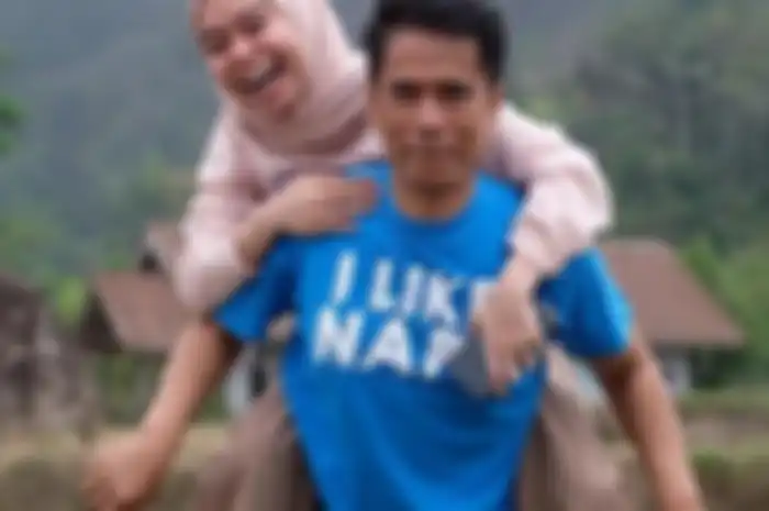 Lesty Kejora dan ayahnya yang pernah berprofesi jadi sopir angkot.
