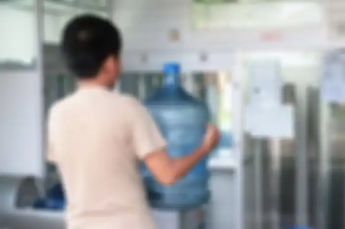  STOP Minum Air Isi Ulang Tiap Hari Kalau Tidak Ingin Efek Fatal dan Mengerikan Ini Terjadi dalam Tubuh