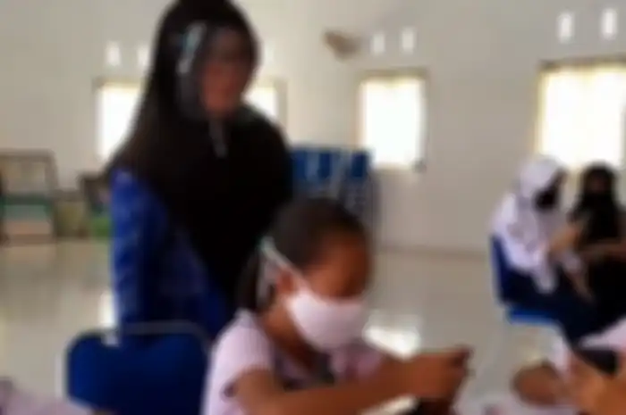 Siswa SD Kotamobagu Kesulitan Belajar Karena Tak Punya Gawai 