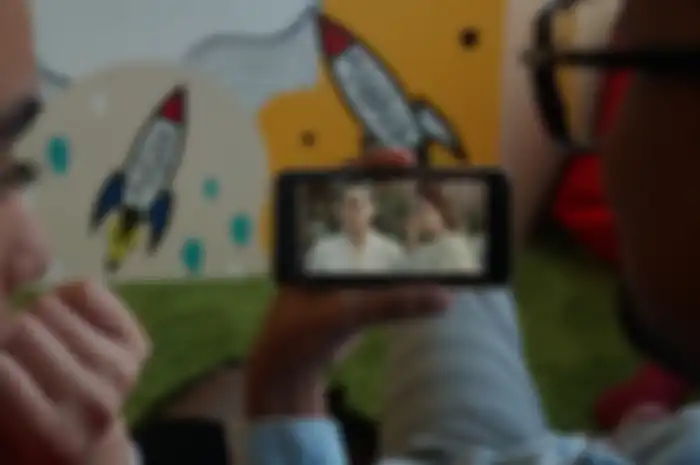 Ilustrasi streaming film di KlikFilm