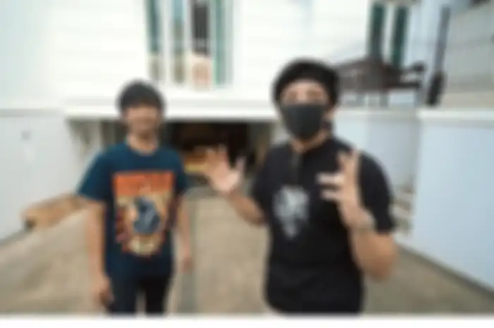 Rian D'Masiv menunjukkan rumah barunya kepada Atta Halilintar